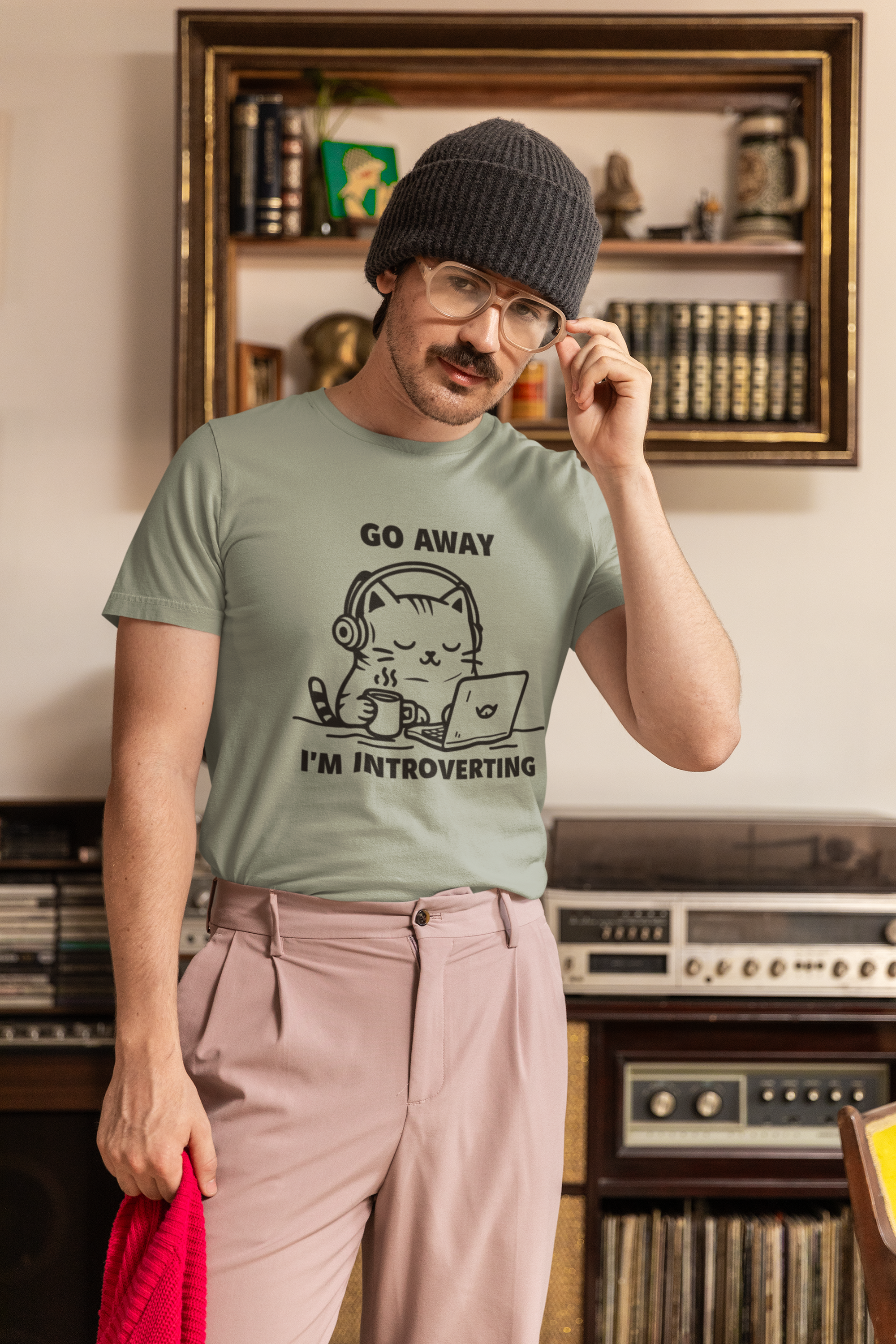 Luxe Comfy Cat Graphic